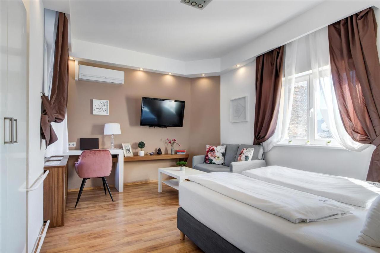 Premium Studio Szervita Square Appartement Boedapest Buitenkant foto